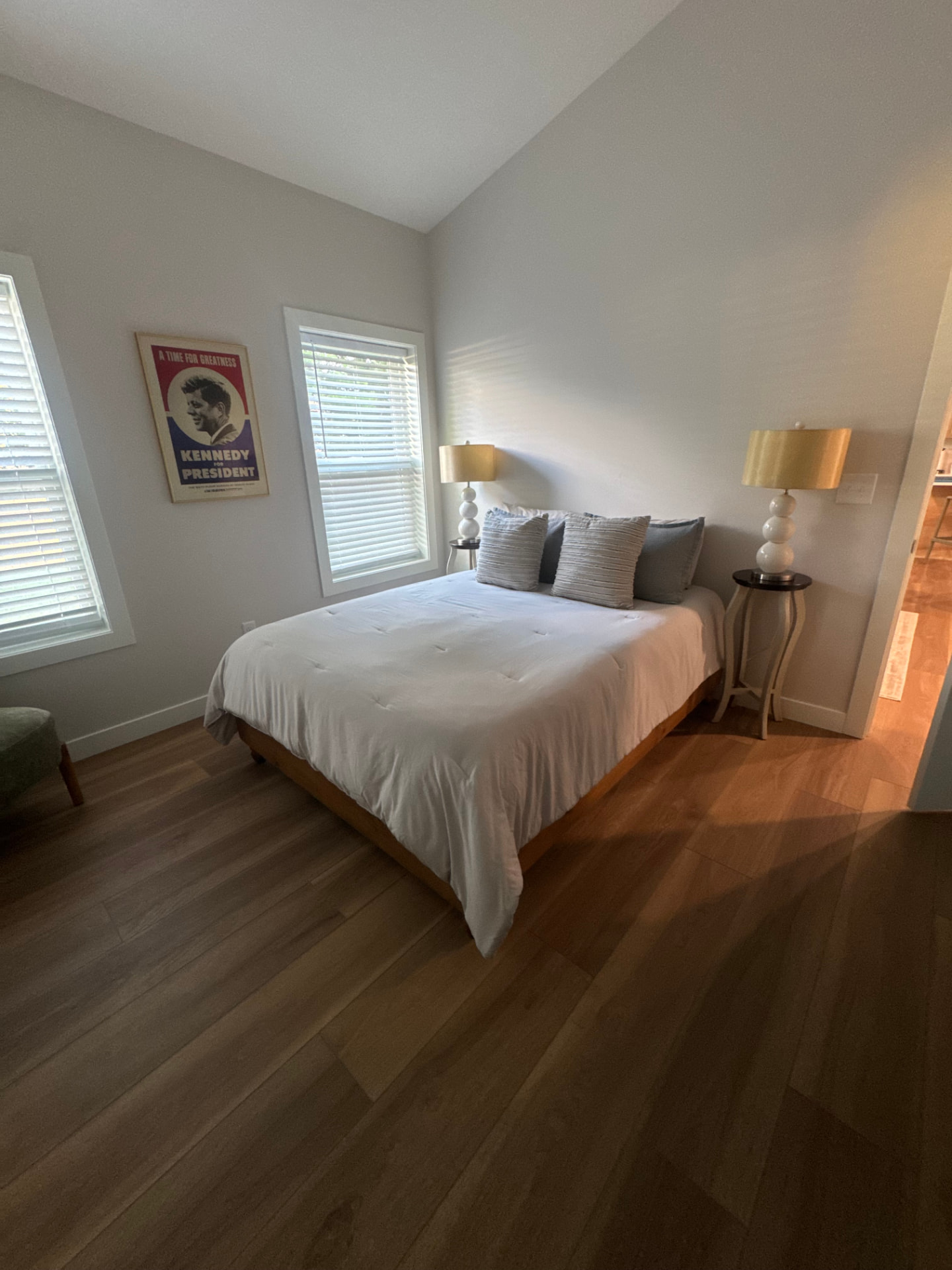Airbnb Bedroom Turnover — after cleaning